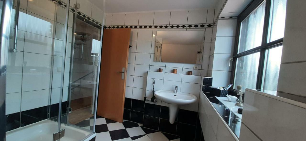 Mauritzburg Apartment Krefeld Exterior photo